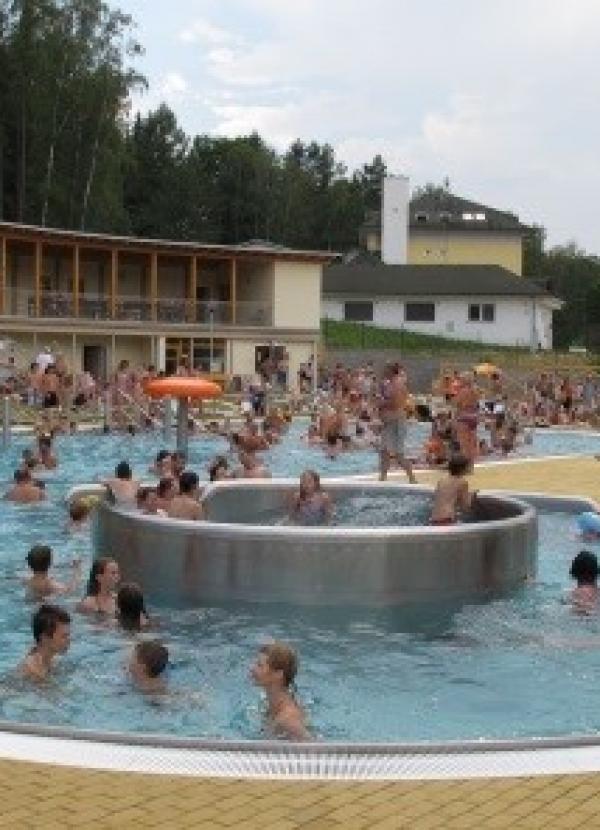 KOUPALIŠTĚ NA LUHAČOVICKÉ PŘEHRADĚ