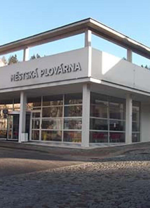 MĚSTSKÁ PLOVÁRNA LUHAČOVICE